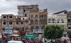 ضحايا في انهيار منزل سكني امام مستشفى الثورة العام بصنعاء