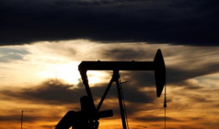 ارتفاع أسعار النفط بعد هبوط المخزونات الأمريكية بشكل حاد