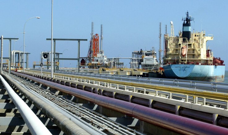 فنزويلا تستأنف بيع النفط للصين رغم العقوبات الأمريكية