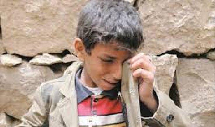 صحيفة بريطانية : مزيجًا كارثيًا يهدد مئات الآلاف من أطفال اليمن