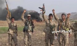 موقع إسباني: قوات صنعاء تواجه التحالف السعودي بالكلاشينكوف وتذيقه ويلات الهزائم وتحقق الإنتصارات العسكرية