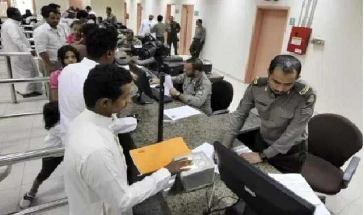 السعودية تصعد خطواتها بإنهاء عقود مئات الأكاديميين اليمنيين