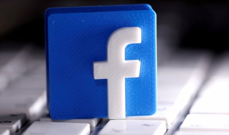 تقرير: "فيسبوك" تتعاقد مع موظفين لقراءة الرسائل الخاصة على "واتس آب" وإبلاغ السلطات بمحتوياتها