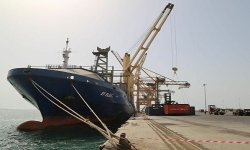 القرصنة السعودية تمنع سفن المشتقات النفطية من الدخول الى ميناء الحديدة 
