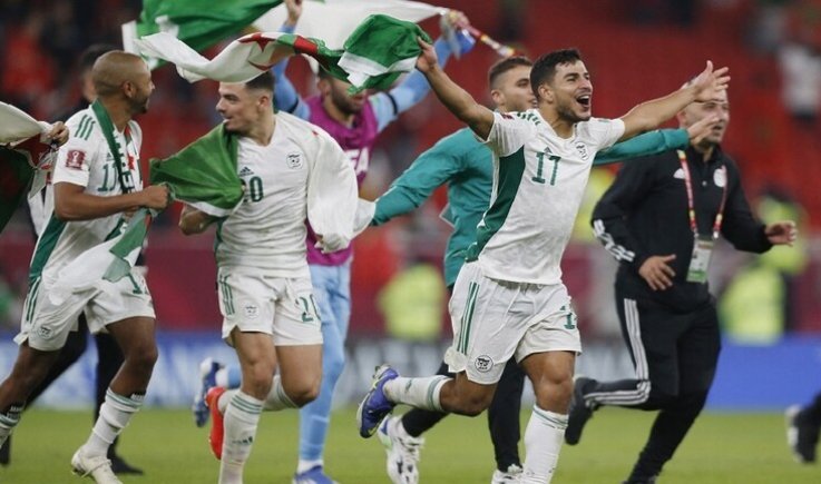 كأس العرب: محرز يحتفل بطريقة الخاصة بفوز الجزائر على المغرب 5-3