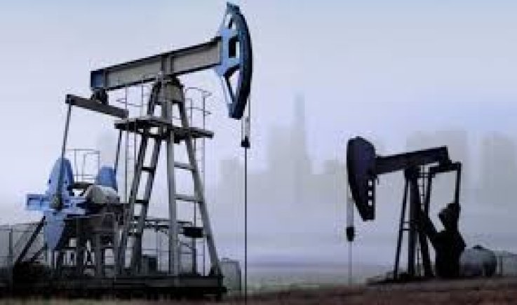 ارتفاع أسعار النفط بشكل طفيف وسط ترقب لنتائج اجتماع "أوبك+"