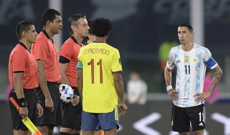 المنتخب الأرجنتيني يتغلب على ضيفه الكولومبي المؤهلة لمونديال قطر 2022