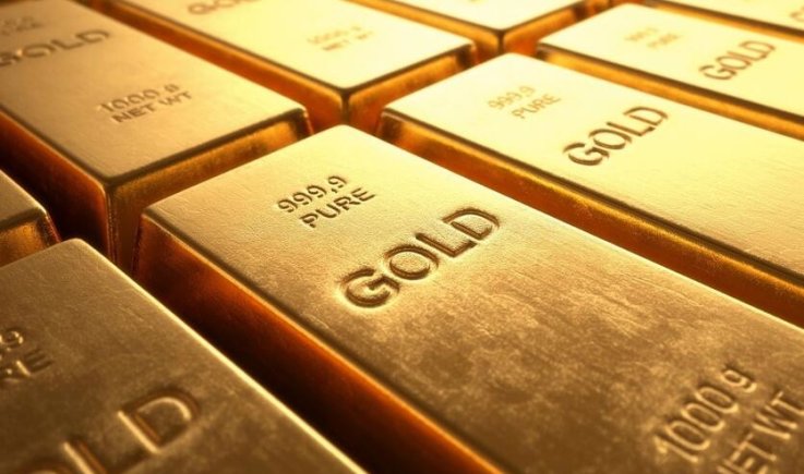 الذهب يحقق أول مكسب أسبوعي منذ منتصف أبريل مع انخفاض الدولار