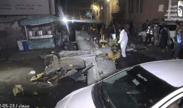 استشهاد 3 مواطنين في مكان سقوط الطائرة بصنعاء(الاسماء)
