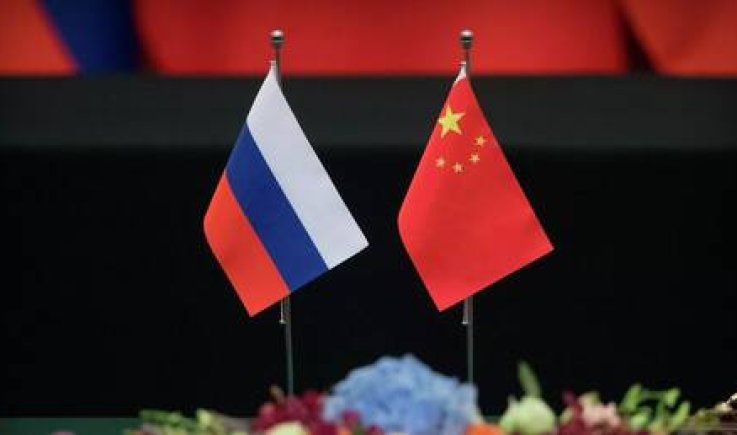روسيا مستعدة لتطوير تجارة المنتجات الصناعية مع الصين