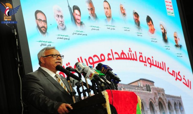 صنعاء.. رئيس الوزراء يشارك في الذكرى السنوية لشهداء محور المقاومة