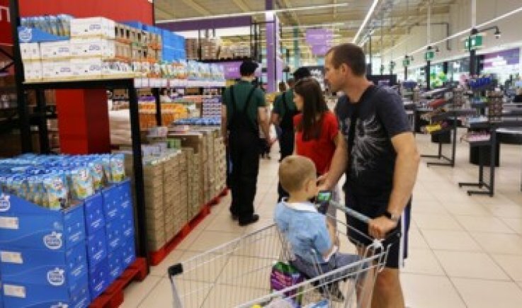 روسيا تسجل ثالث انخفاض بأسعار الغذاء فيما تعاني أوروبا من تضخم غير مسبوق
