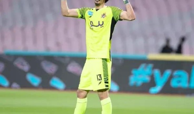 حارس الوحدة يدخل تاريخ الدوري السعودي