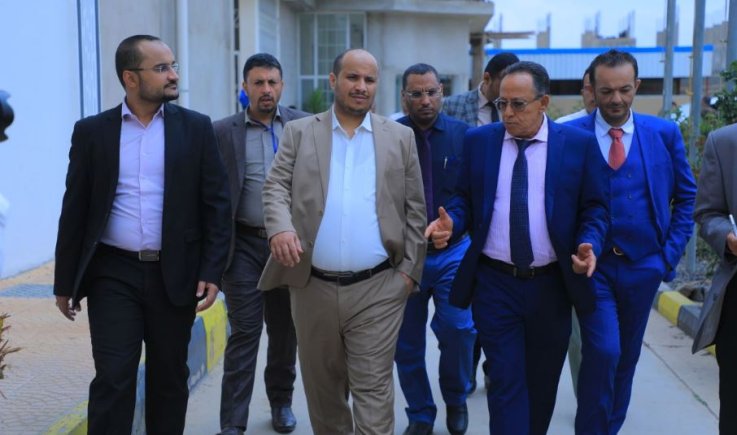 وزير الصناعة : سنعمل على إحلال تدريجي للمنتجات الدوائية اليمنية بدلا عن المستورد