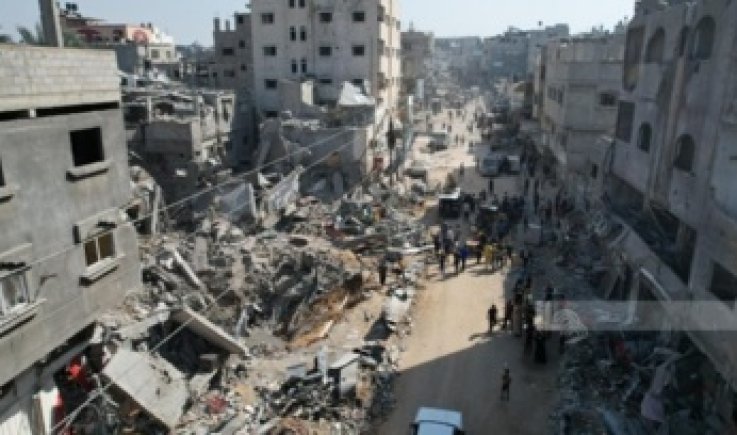 استشهاد 20 فلسطينيا على الأقل في قصف صهيوني على عمارة سكنية غرب مدينة غزة
