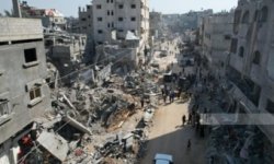 استشهاد 20 فلسطينيا على الأقل في قصف صهيوني على عمارة سكنية غرب مدينة غزة