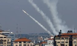صواريخ المقاومة تدك المدن المحتلة واشتباكات بعدة محاور لصد محاولات توغل
