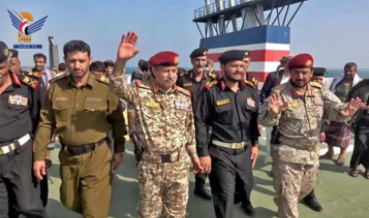 وزير الدفاع من الساحل الغربي: البحر الأحمر محرم على اي سفينة اسرائيلية