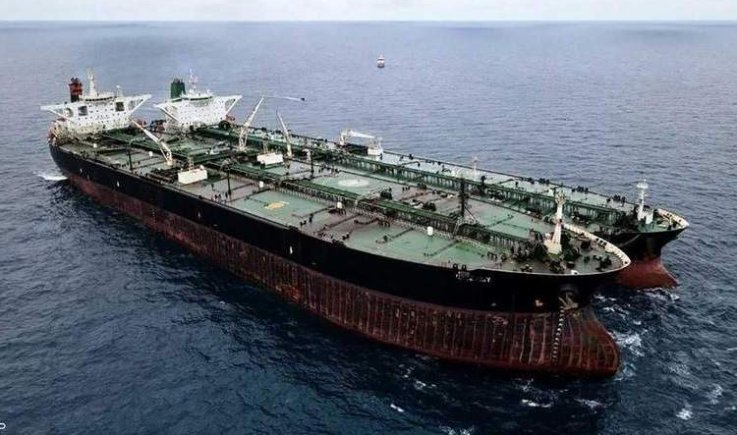 رويترز: حركة ناقلات النفط والوقود الدولية في البحر الأحمر مستقرة