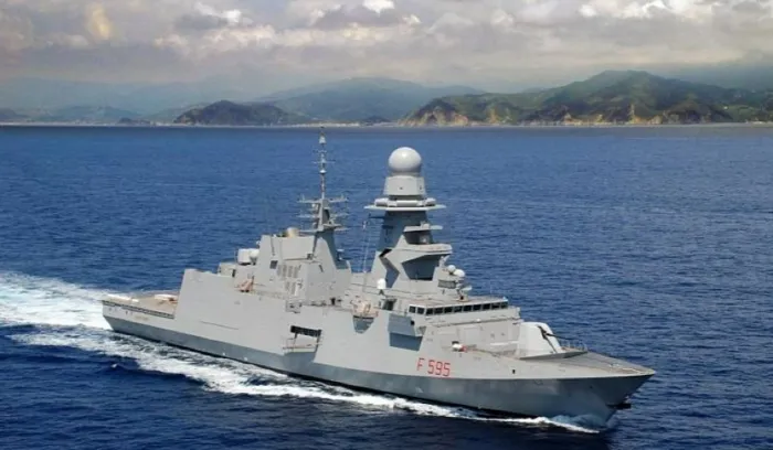 الدفاع الإيطالية تعلن استهداف فرقاطة حربية لها في البحر الأحمر