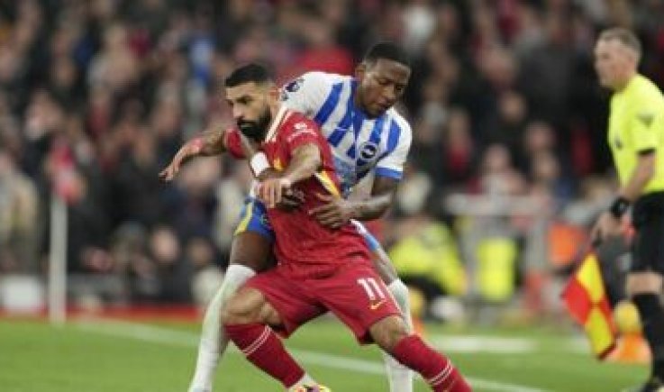 محمد صلاح يقود ليفربول لصدارة الدوري الإنجليزي
