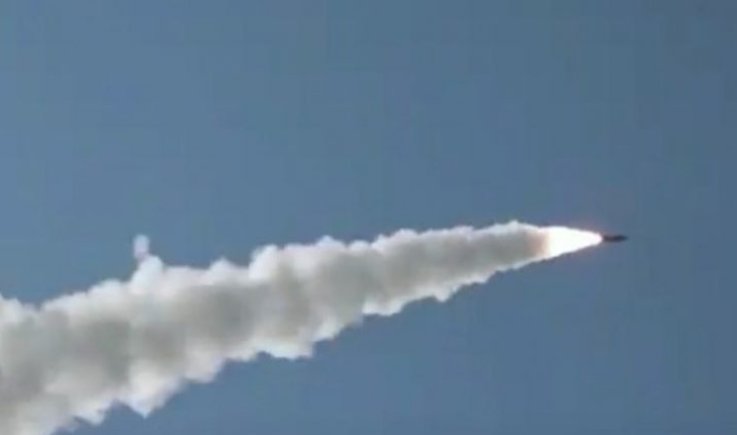 خبير عسكري يكشف : لهذا السبب الصواريخ اليمنية الجديدة تمثل تحولاً نوعياً وتهديداً جدياً لـ”إسرائيل” (تفاصيل)