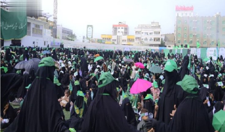 حشود نسائية غفيرة في الحديدة تحتفي بذكرى مولد الرسول الأعظم