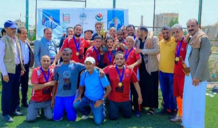 تتويج فريق الشهيد الدكتور المولَّد بكأس كرة القدم التذكارية