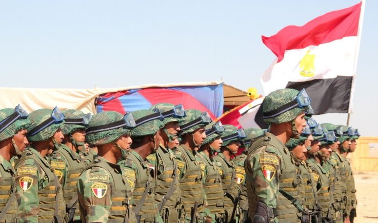 تحذيرات من تورط الجيش المصري وسقوطه في فخ المخططات المعادية
